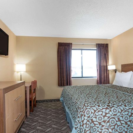 Days Inn By Wyndham Carbondale Esterno foto