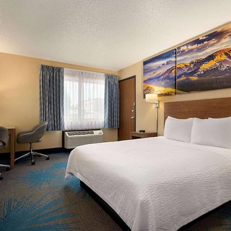 Days Inn By Wyndham Carbondale Esterno foto