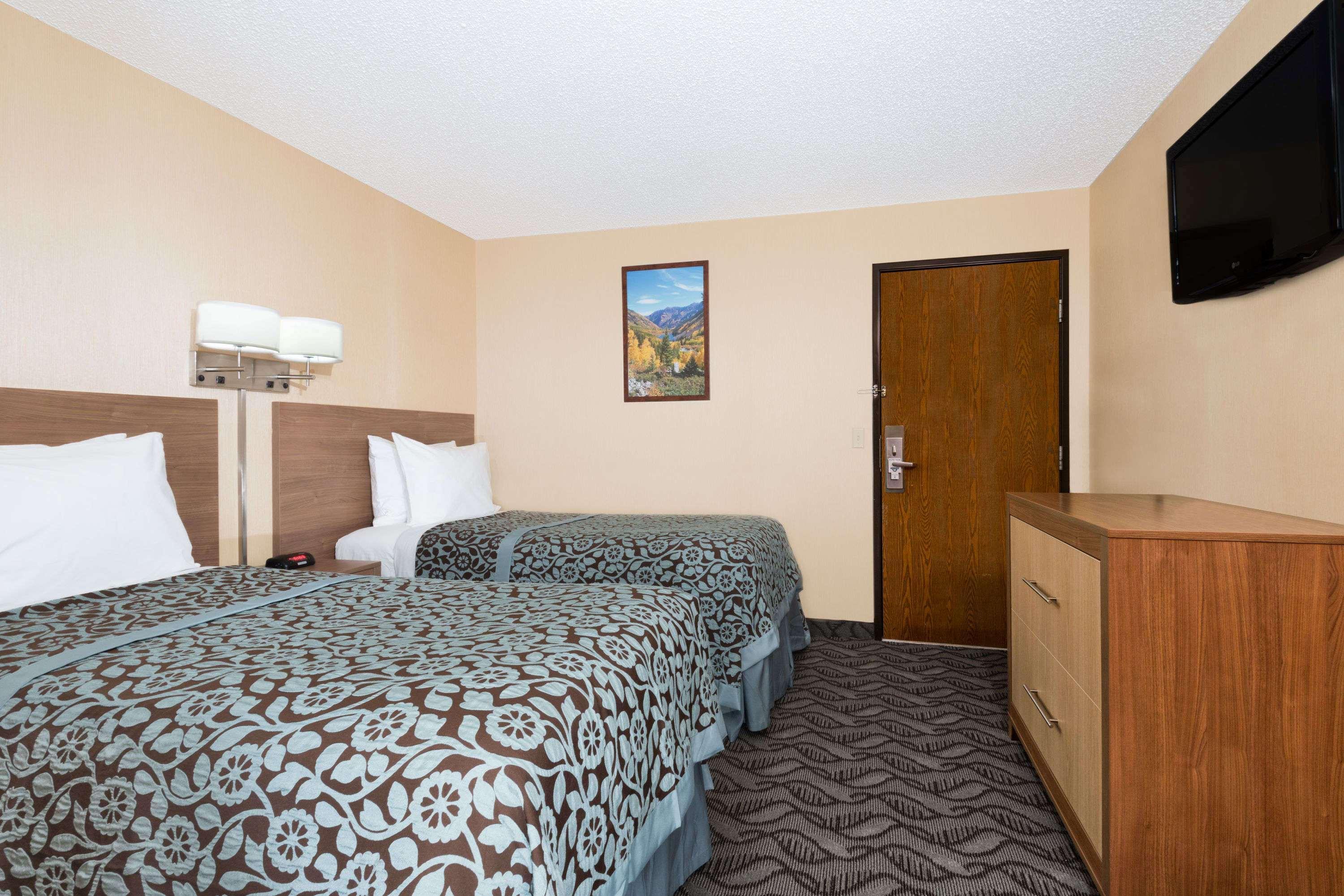 Days Inn By Wyndham Carbondale Esterno foto