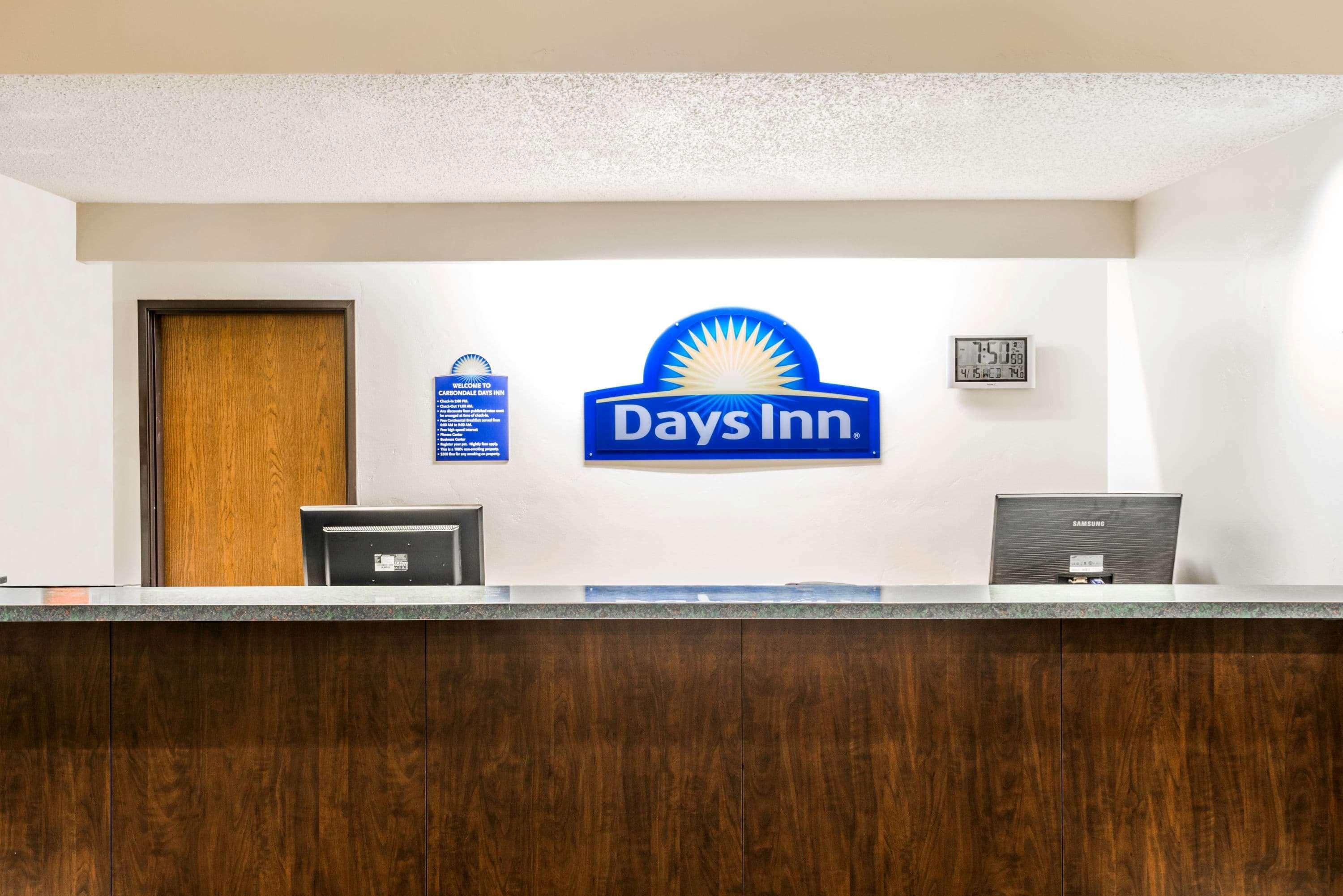 Days Inn By Wyndham Carbondale Esterno foto