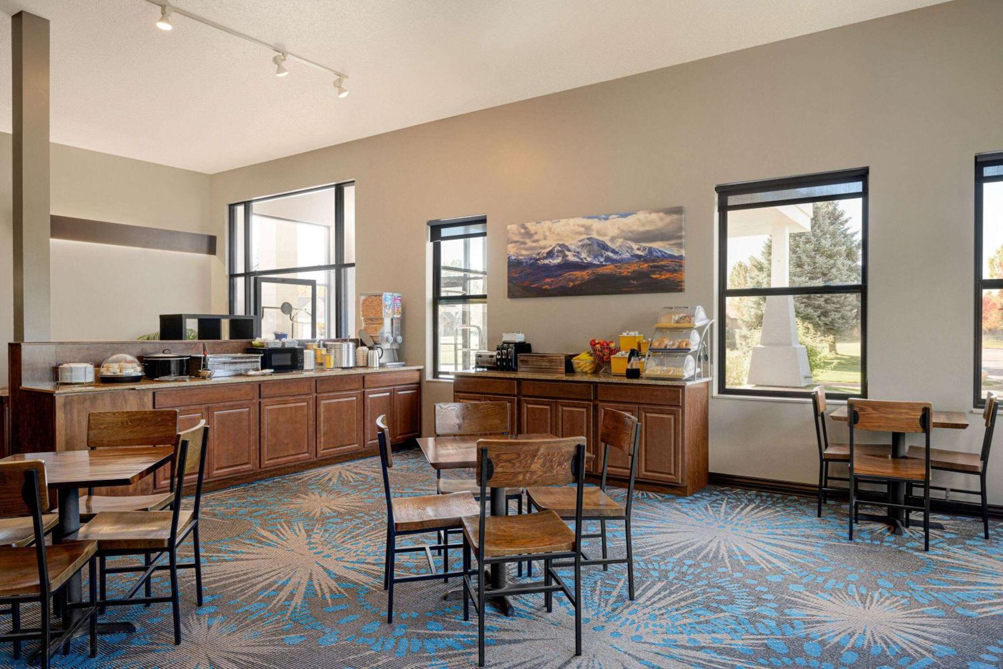 Days Inn By Wyndham Carbondale Esterno foto