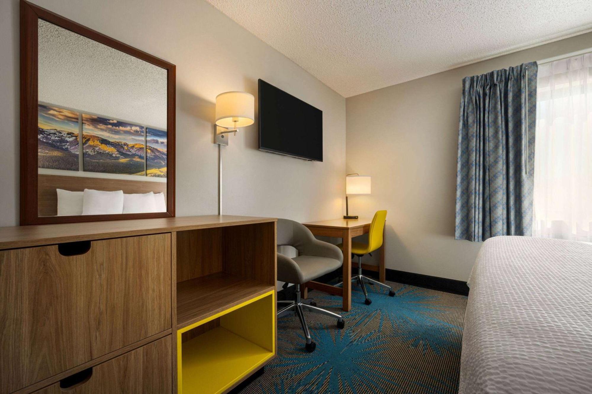 Days Inn By Wyndham Carbondale Esterno foto