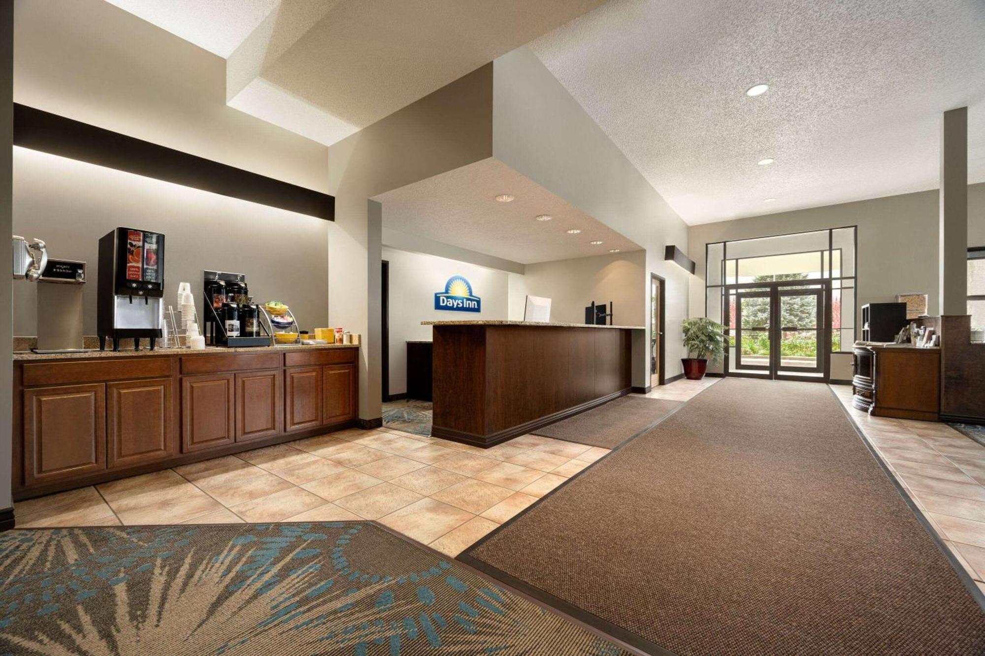 Days Inn By Wyndham Carbondale Esterno foto